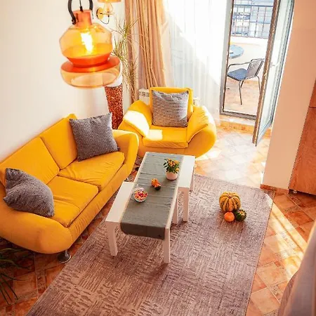 Pumpkin Spiced Suite With Own Parking And Office Setup Sofia Exterior photo
